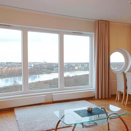 Wilde Guest Tigutorn *